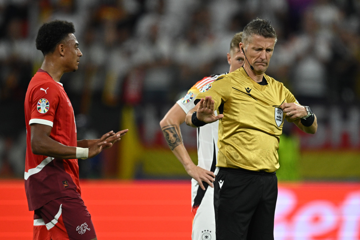 mk体育官网-瑞士足球队艰难获胜挺进下一阶段